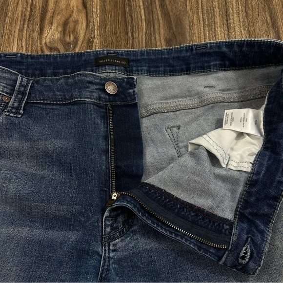 Silver Eddie Medium Wash Tapered Leg Jeans W42/L32 - Picture 3 of 12